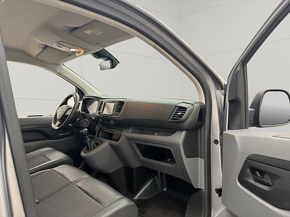 Opel Vivaro 21 of 25