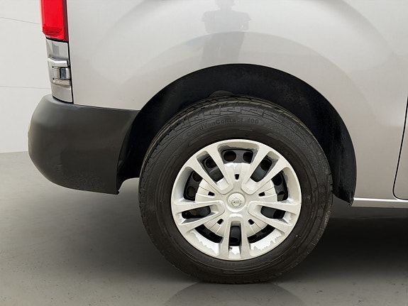 Opel Vivaro 24 of 25