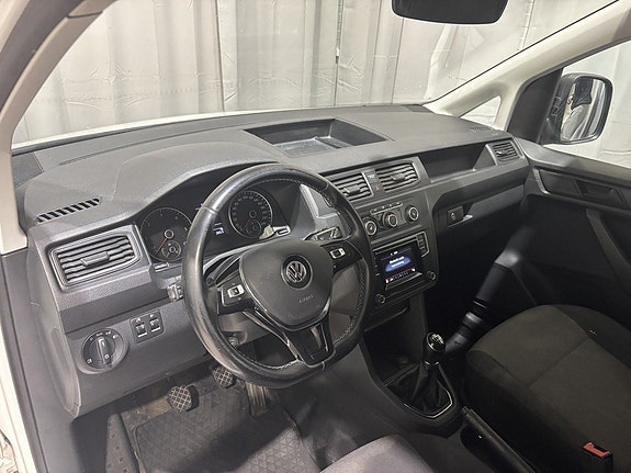 Volkswagen Caddy 15 of 26
