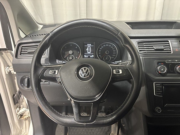 Volkswagen Caddy 16 of 26