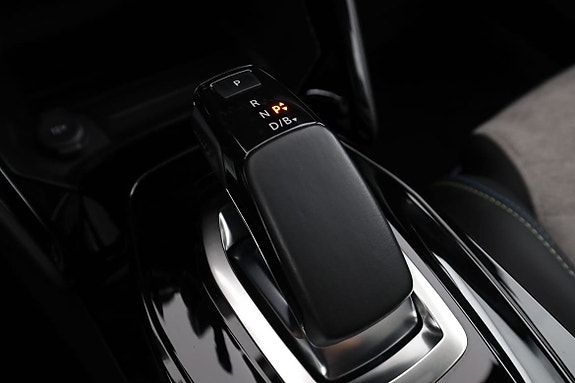 Peugeot e-2008 27 of 30