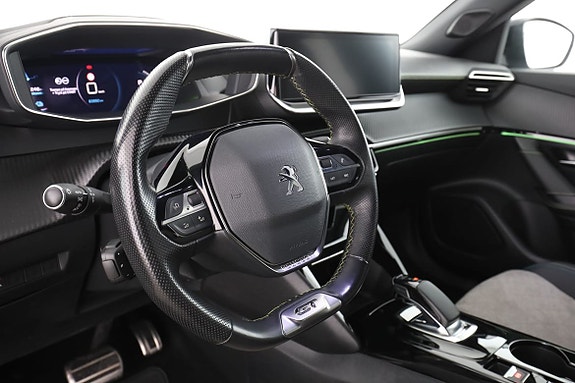 Peugeot e-2008 12 of 30