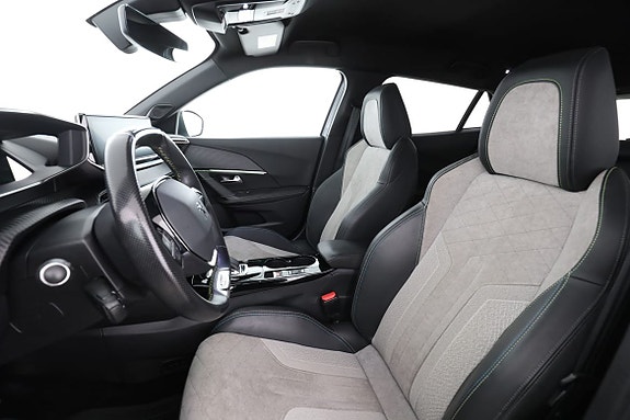 Peugeot e-2008 11 of 30