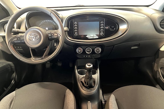 Toyota Aygo X 8 of 19