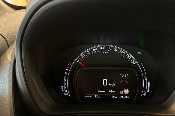 Toyota Aygo X 14 of 19