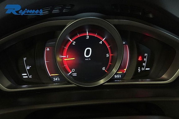 Volvo V40 Cross Country 13 of 13