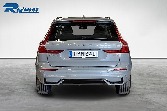 Volvo XC60 3 of 5