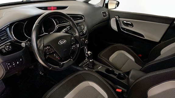 Kia Ceed 7 of 12
