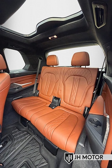 BMW X7 15 of 23