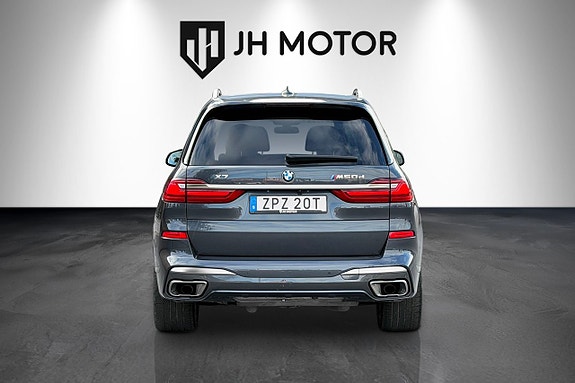 BMW X7 4 of 5