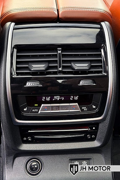 BMW X7 22 of 23