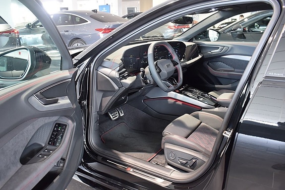 Audi A5 4 of 5