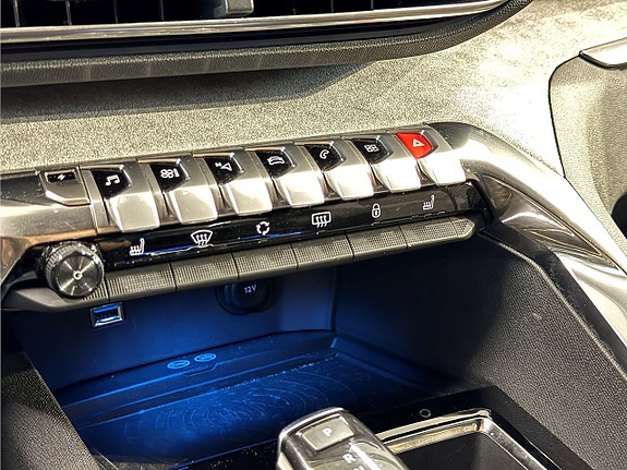 Peugeot 3008 8 of 14