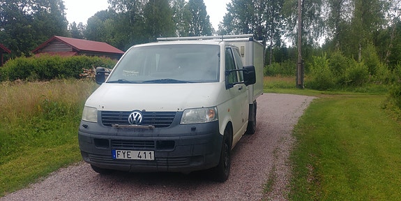 Volkswagen Transporter 2 of 5
