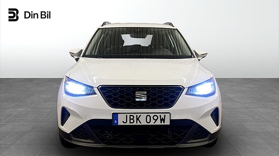 Seat Arona 4 of 18
