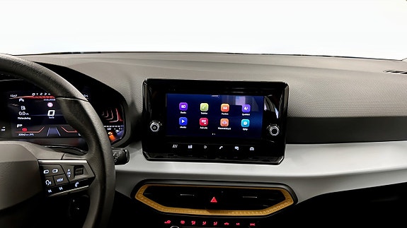 Seat Arona 9 of 18