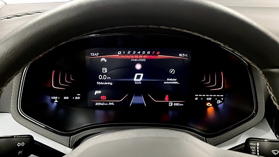 Seat Arona 17 of 18