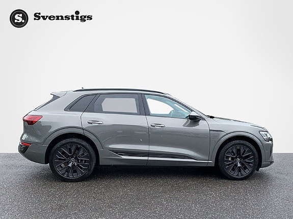 Audi Q8 6 of 13