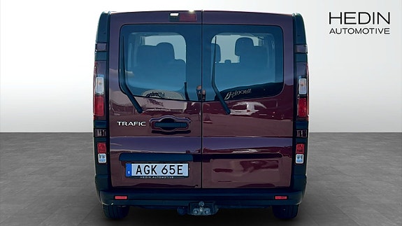 Renault Trafic 7 of 12