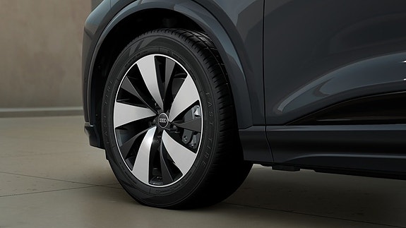 Audi Q6 e-tron 5 of 11