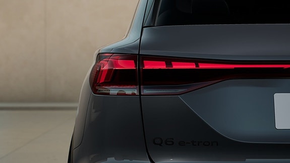 Audi Q6 e-tron 6 of 11