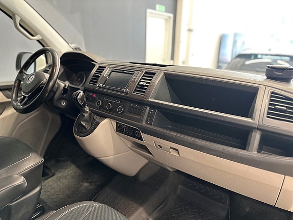 Volkswagen Transporter 8 of 18