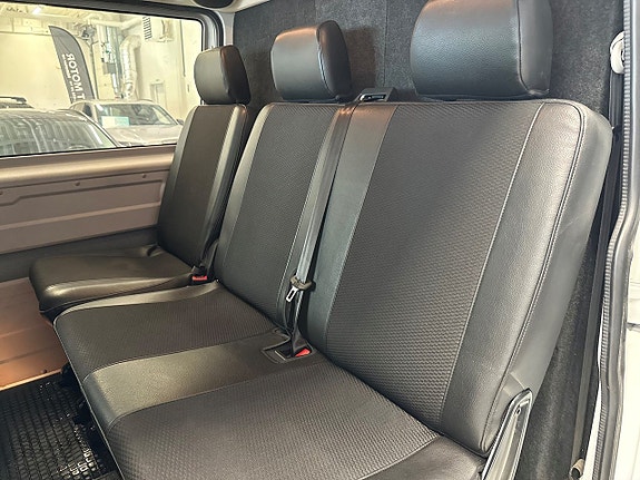 Volkswagen Transporter 17 of 18
