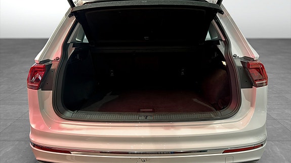 Volkswagen Tiguan 13 of 14