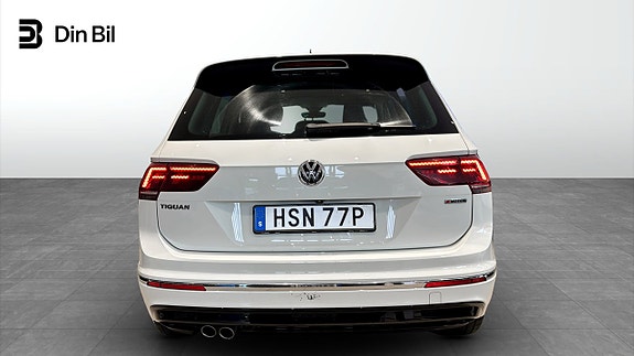Volkswagen Tiguan 5 of 14