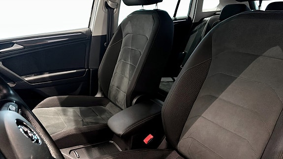 Volkswagen Tiguan 8 of 14