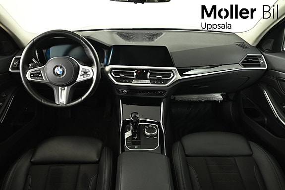 BMW 330e 6 of 11