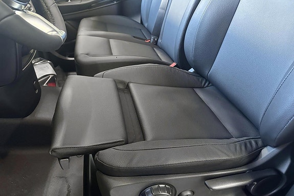 Mercedes-Benz Vito 119 14 of 17