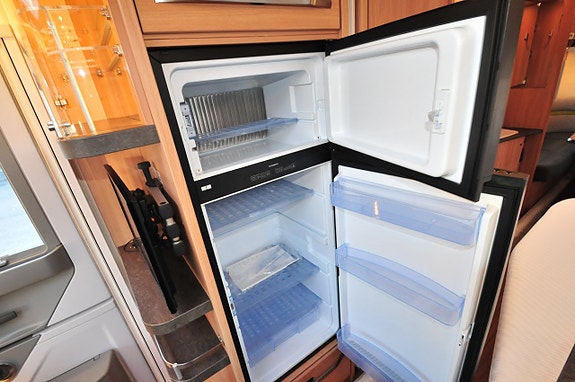Knaus SÜDWIND SILVER SELECTION 750 UFK ALDE Barnkammare 11 of 22