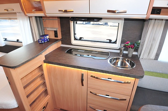Knaus SÜDWIND SILVER SELECTION 750 UFK ALDE Barnkammare 8 of 22