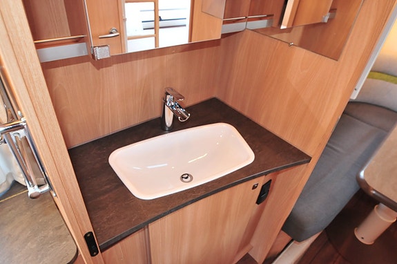 Knaus SÜDWIND SILVER SELECTION 750 UFK ALDE Barnkammare 15 of 22