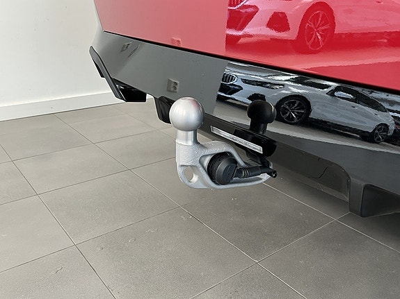 BMW i5 15 of 18