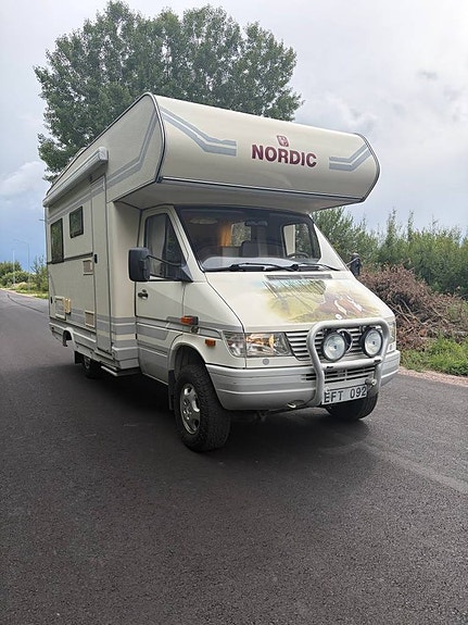 Mercedes-Benz Nordic 595 4x4 1999 Husbil 5800 mil - En ägare 4 of 5