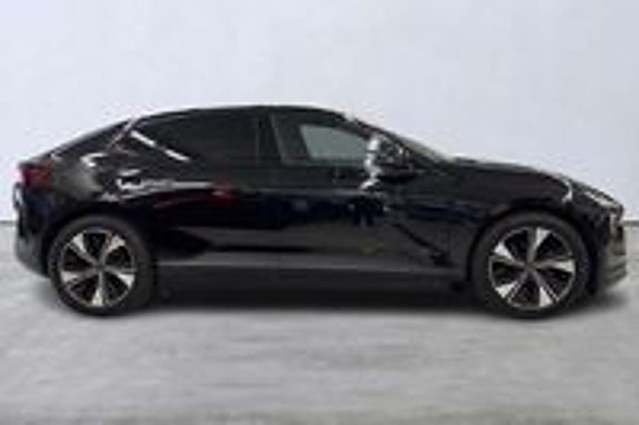 Polestar 4 3 of 10