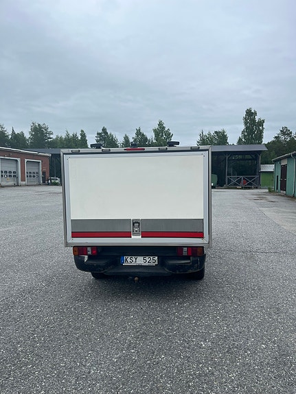 Volkswagen Amarok 4 of 5