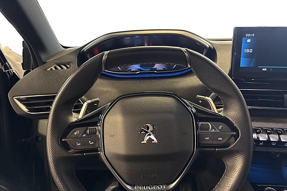 Peugeot 3008 12 of 18