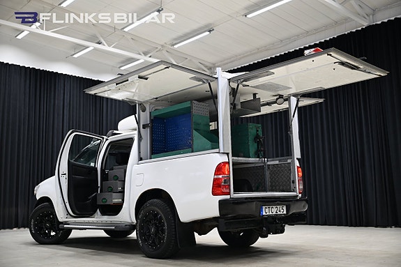 Toyota HiLux 6 of 30