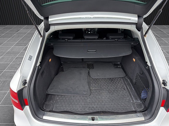 Audi A4 9 of 22
