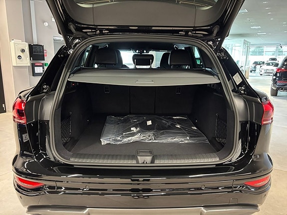 Audi Q6 e-tron 12 of 13