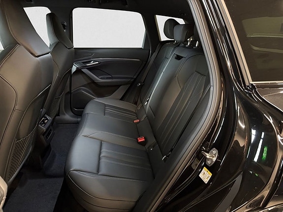 Audi Q6 e-tron 11 of 13