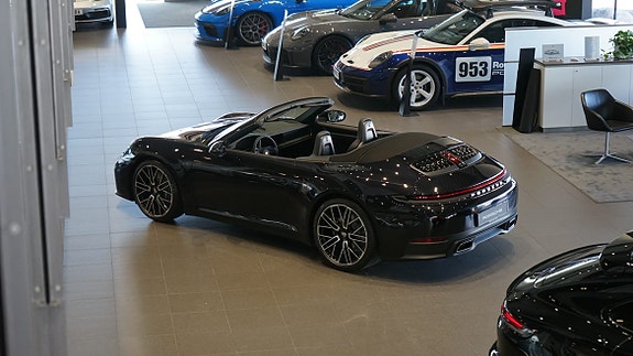 Porsche 911 3 of 5