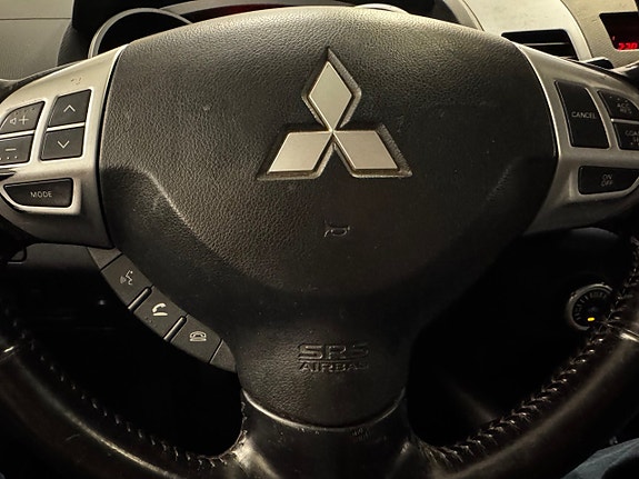 Mitsubishi Outlander 10 of 13