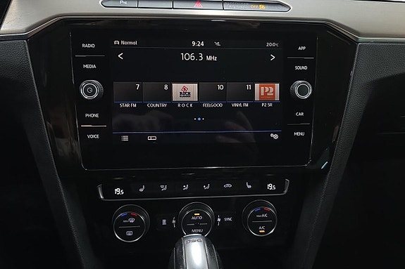 Volkswagen Passat 17 of 20