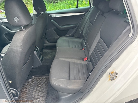 Skoda Octavia 17 of 24