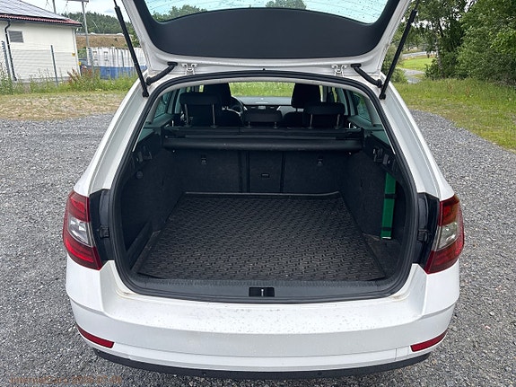 Skoda Octavia 9 of 24