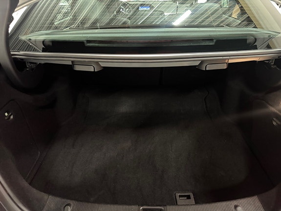 Mercedes-Benz C350 24 of 25